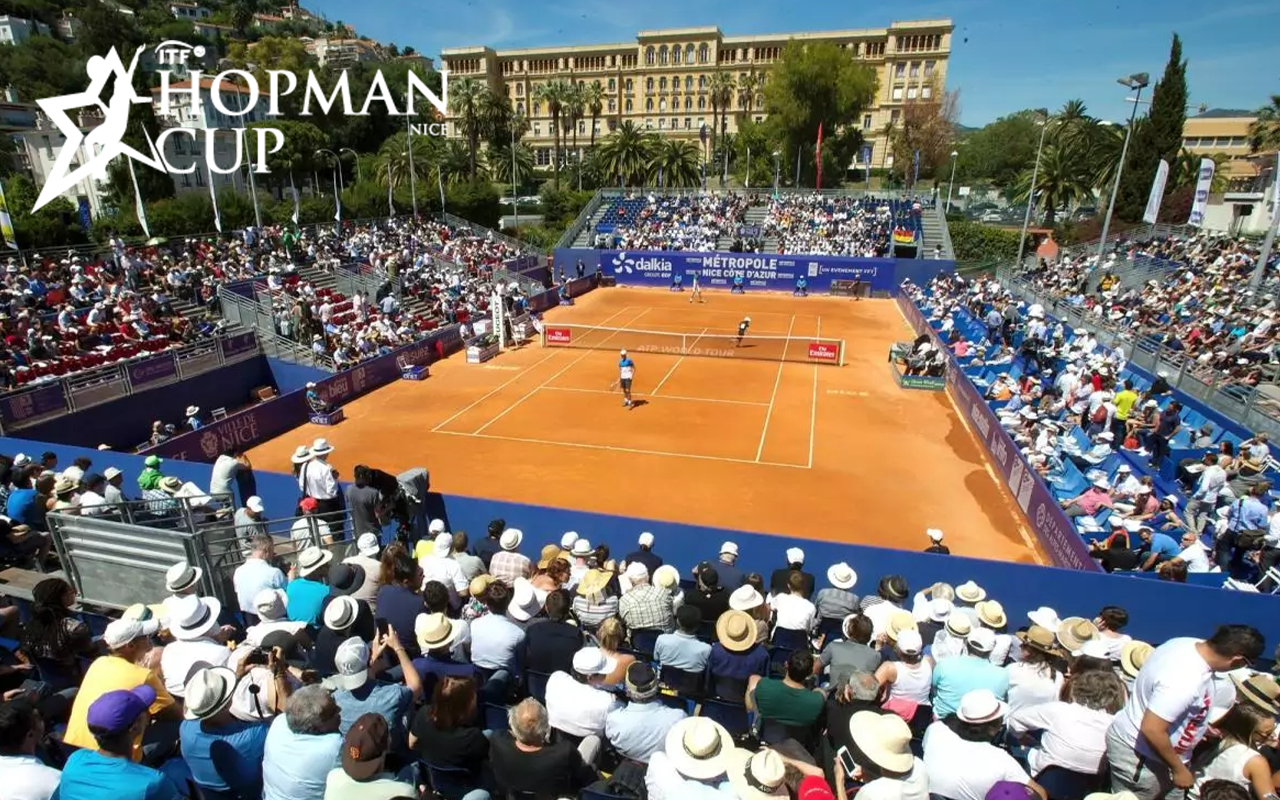 Court central de tennis pour la Hopman Cup
